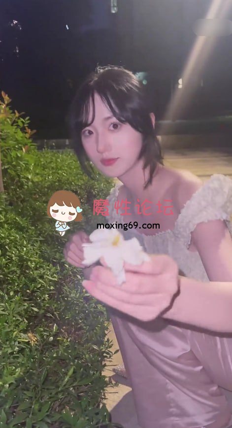 国产自拍[pikpak]汉服模特反差婊焕儿百万粉丝女网红 遭金主爆操内射