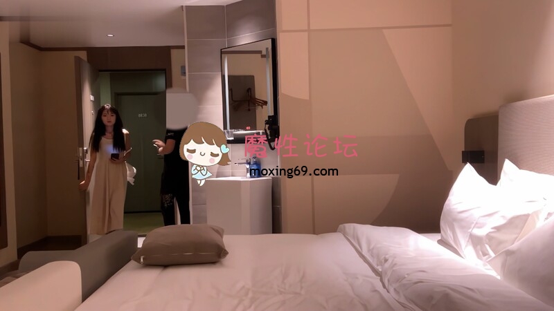 国产自拍推车探花3000一炮 江西小美女神似毛晓彤 大屌男狂插无极限[1V725M][BT]