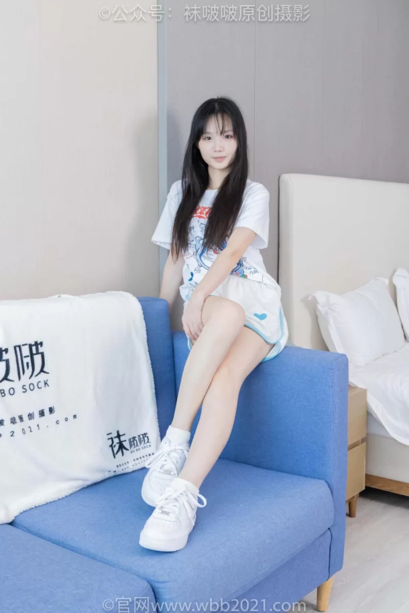 袜啵啵积分限定作品046期：甜甜圈-高帮和低帮匡威帆布鞋、板鞋、白棉袜、黑棉袜 [165p+1v-7.8g]