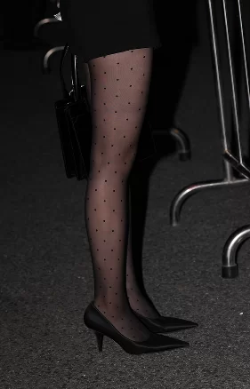 《街拍摄影》OL制服+波点黑丝+高跟鞋 [132P-2.8GB]