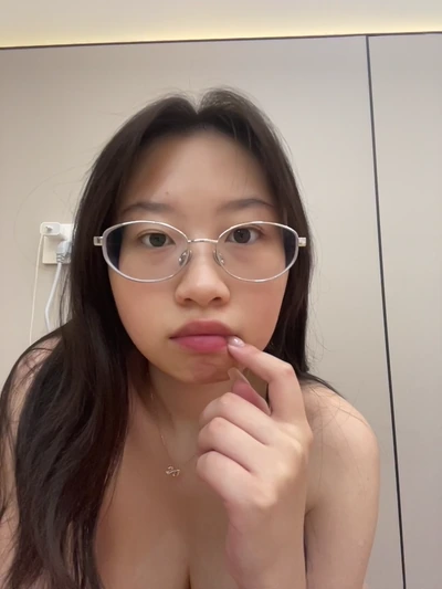 国产JUJU0616 - 颜值天然F大奶嫩妹 白虎一线天 道具自慰直播 含开票房 截至8月最新合集《119V84G》