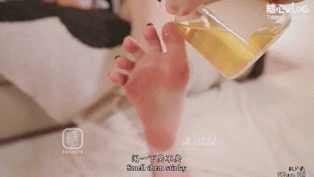 《4K》娜娜NANA  同学的妈妈4：甜蜜时光 顶级丝袜美腿 [1v-14.8GB]