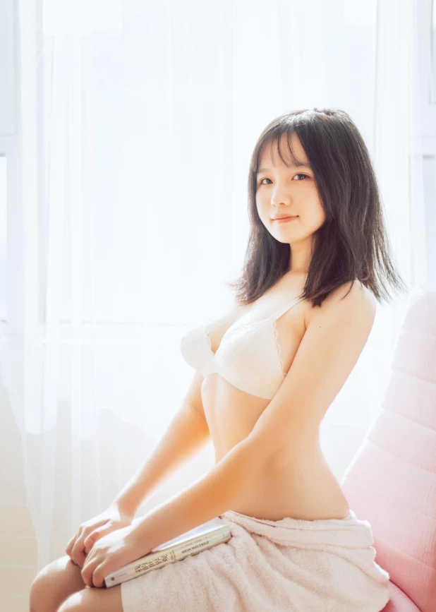 阿半很开心_纯白私房 [26P] [26P-230m]