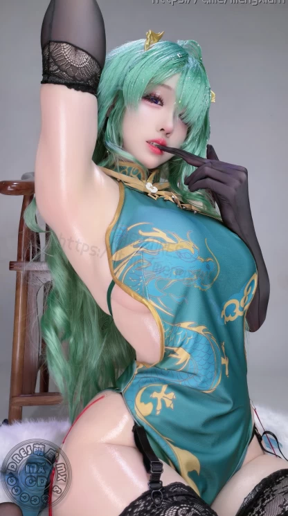 高颜值巨乳少御《miko酱ww》2608月丝袜玉足足控情趣制服合集 [116P-1.02g]